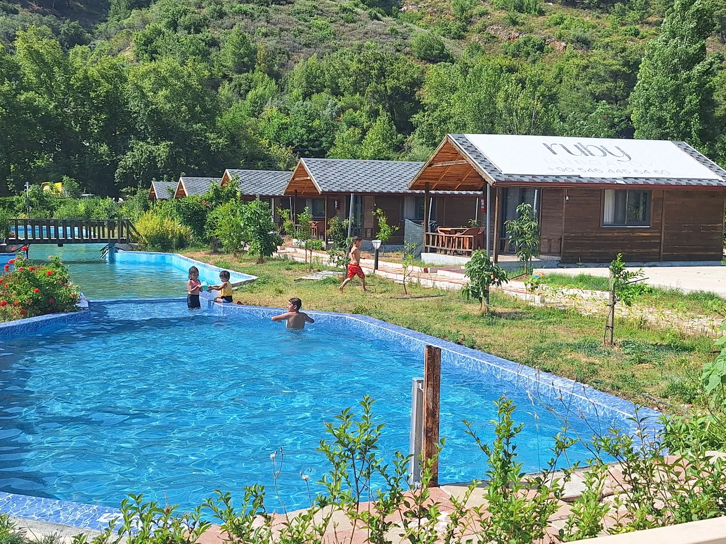 Ruby Bungalov